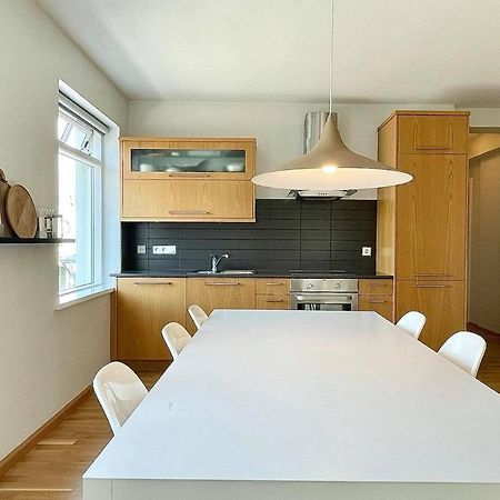 Day Dream Townhall Square Apartments Akureyri Exterior foto